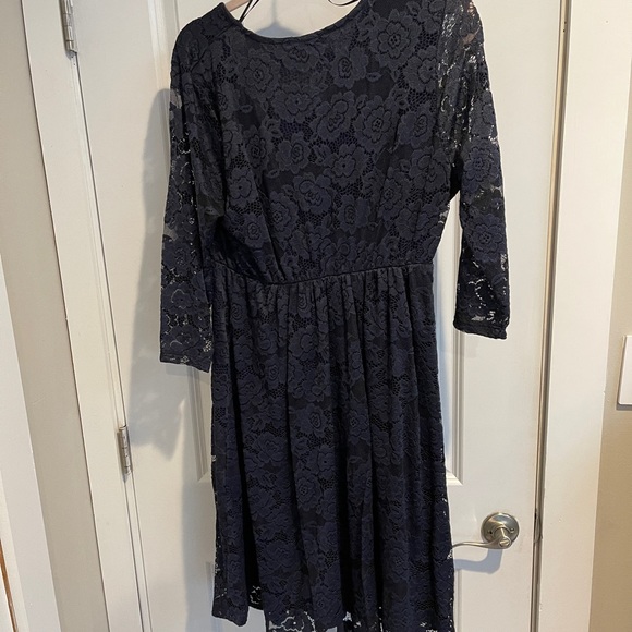 Navy lace xl maternity dress. - Picture 2 of 2